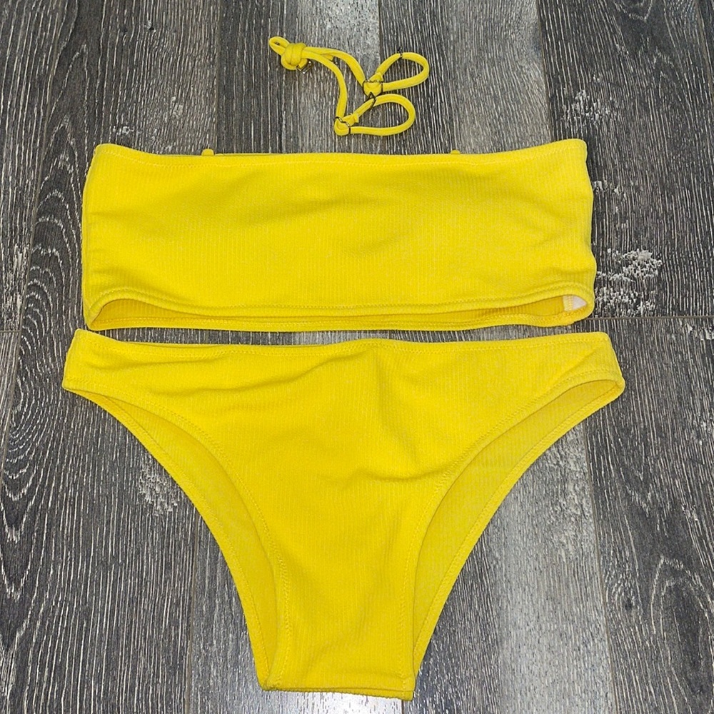 Strapless bikini